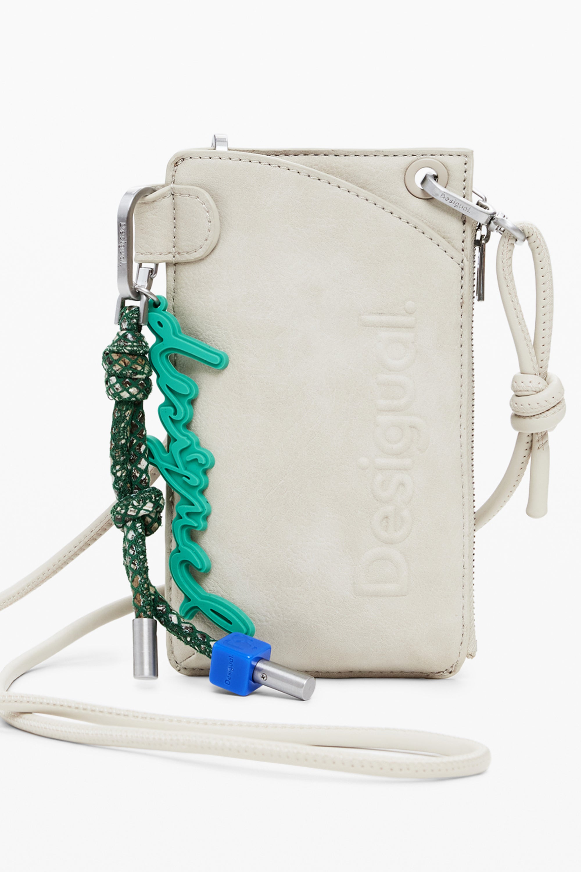 DESIGUAL