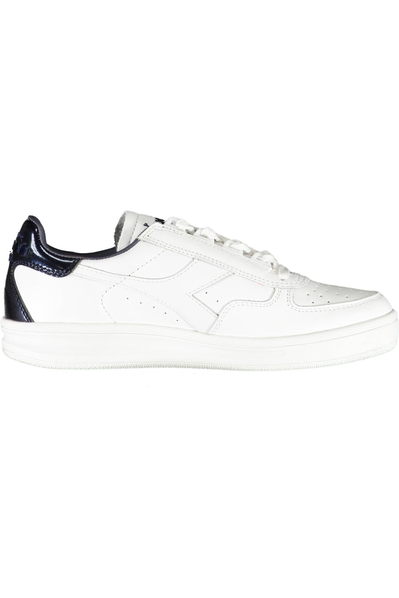 DIADORA