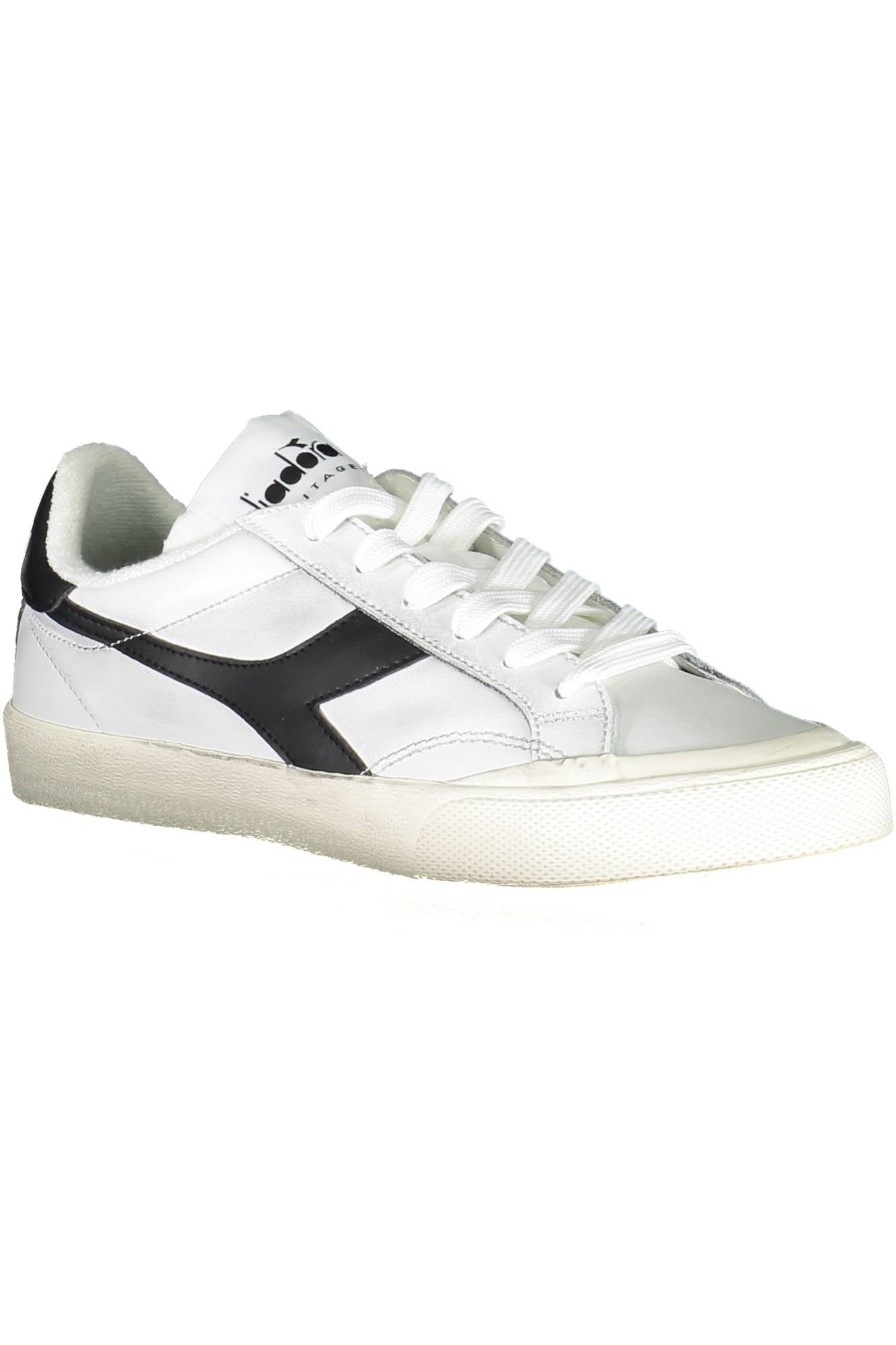 DIADORA