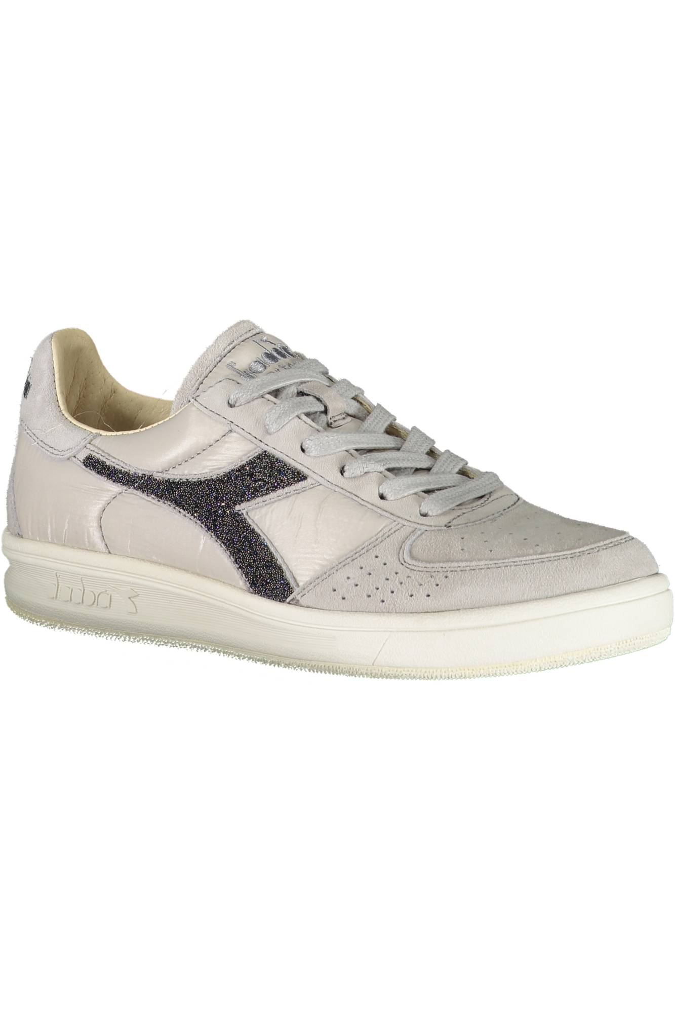 DIADORA