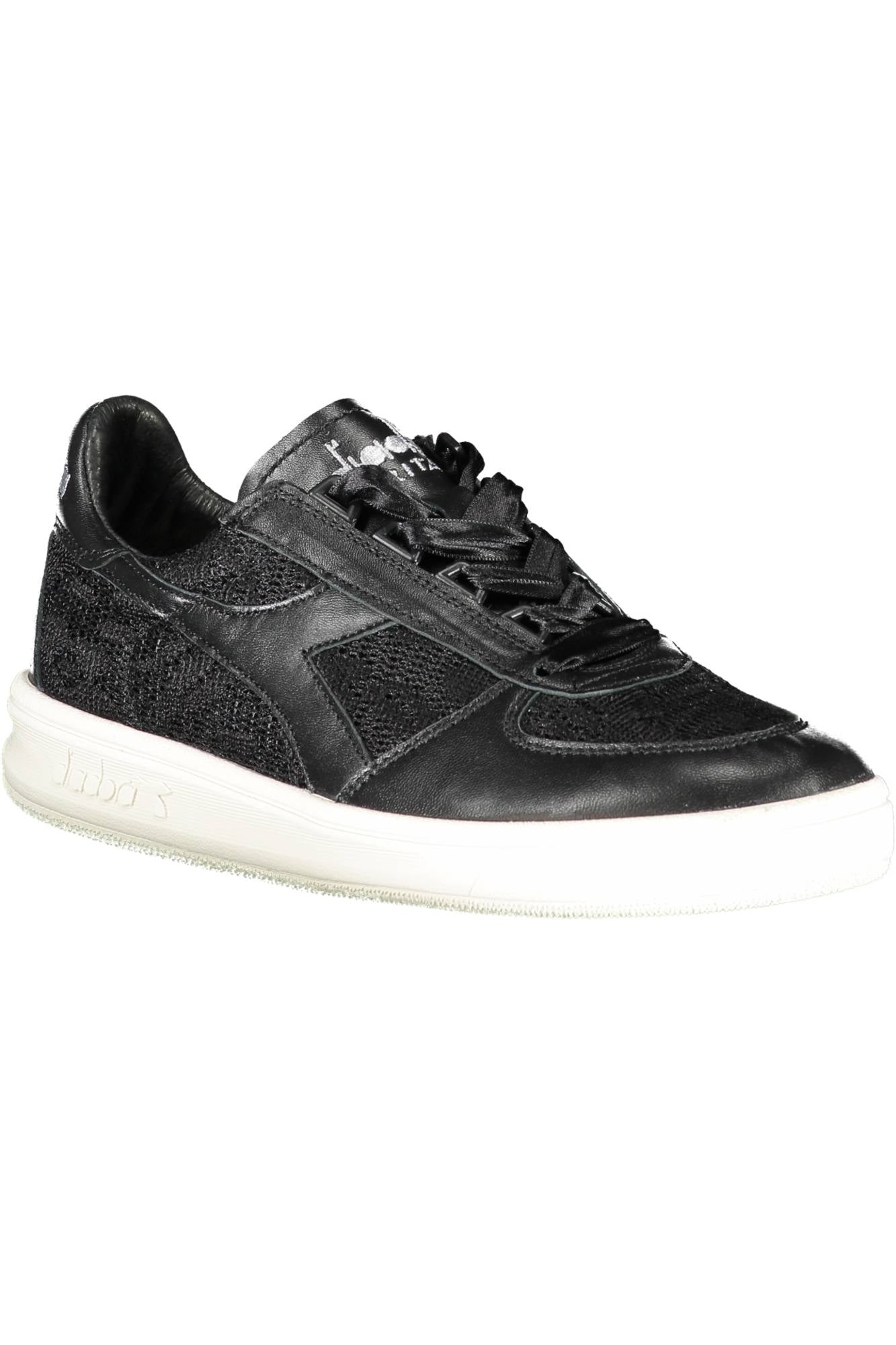 DIADORA